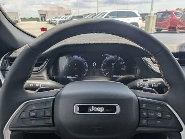 2026 Jeep Grand Cherokee 85th Anniversary Edition