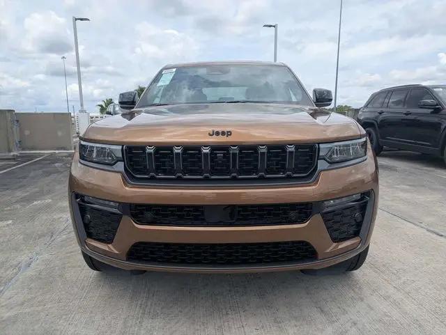 2026 Jeep Grand Cherokee Limited Reserve
