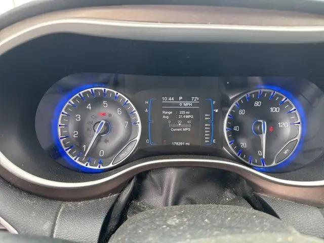 2017 Chrysler Pacifica Touring-L