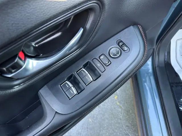 2025 Honda HR-V 2WD Sport