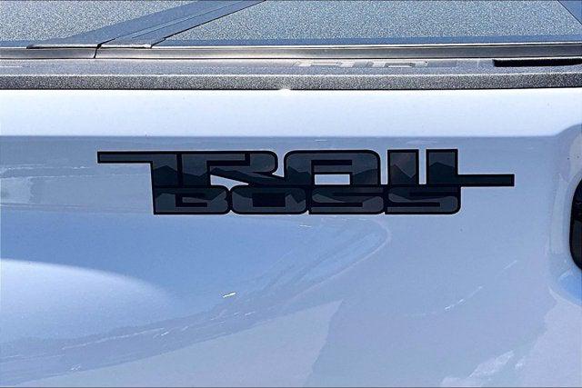 2025 Chevrolet Silverado 2500HD 4WD Crew Cab Standard Bed LT