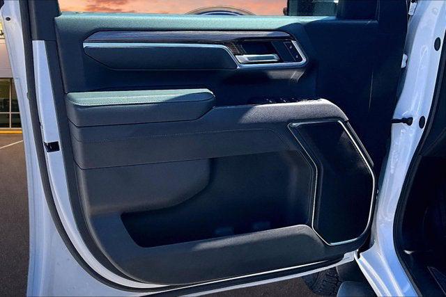 2025 Chevrolet Silverado 2500HD 4WD Crew Cab Standard Bed LT