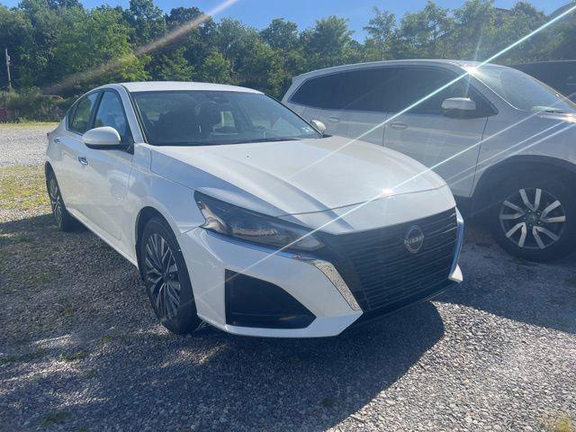 2023 Nissan Altima SV Intelligent AWD for sale in Greensburg, PA