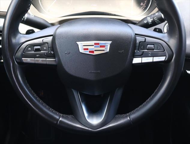 2023 Cadillac XT4 FWD Premium Luxury