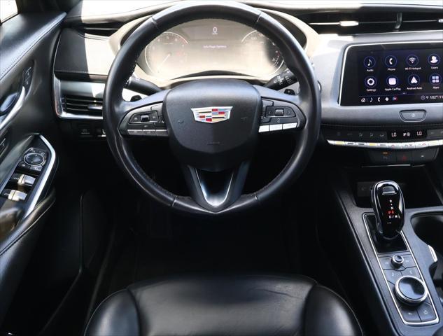 2023 Cadillac XT4 FWD Premium Luxury
