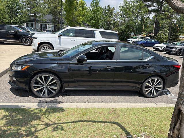 2021 Nissan Altima SR FWD