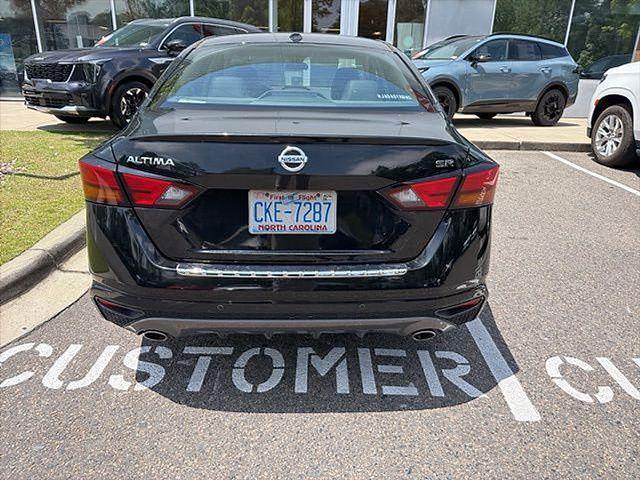 2021 Nissan Altima SR FWD
