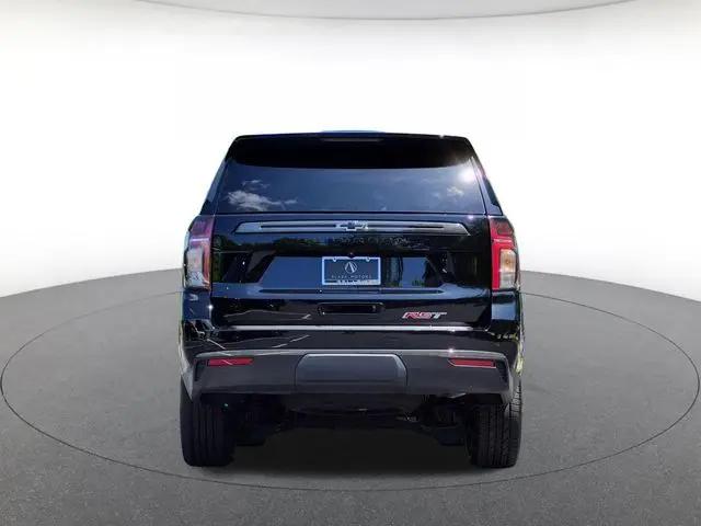 2022 Chevrolet Suburban 4WD RST