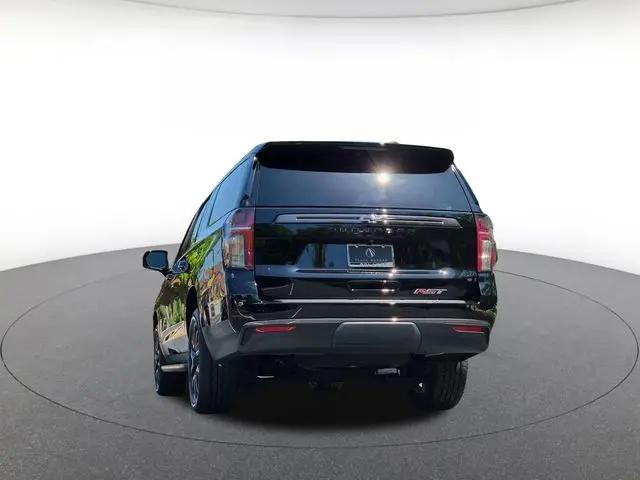 2022 Chevrolet Suburban 4WD RST