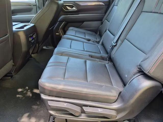 2022 Chevrolet Suburban 4WD RST
