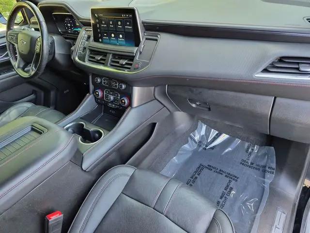 2022 Chevrolet Suburban 4WD RST