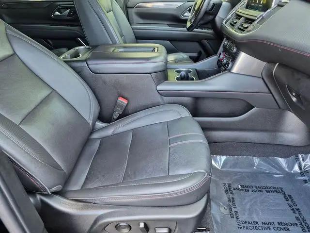 2022 Chevrolet Suburban 4WD RST