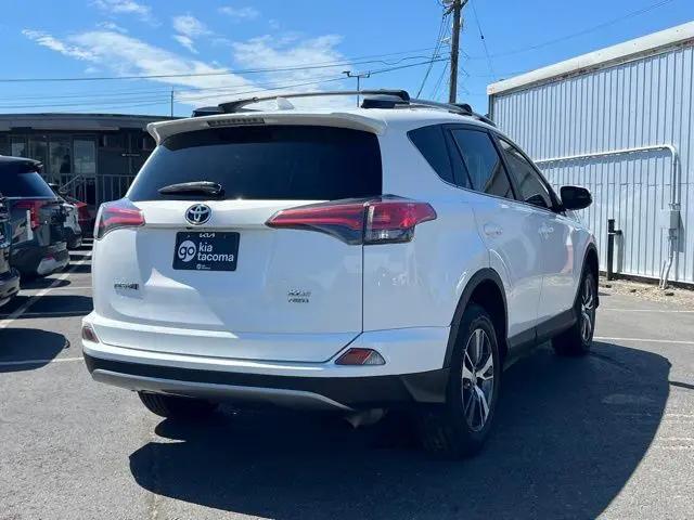2017 Toyota RAV4 XLE