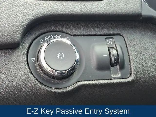 2012 Buick Regal Premium 2