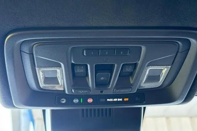 2024 GMC Sierra 3500HD 4WD Crew Cab Long Bed Denali Ultimate