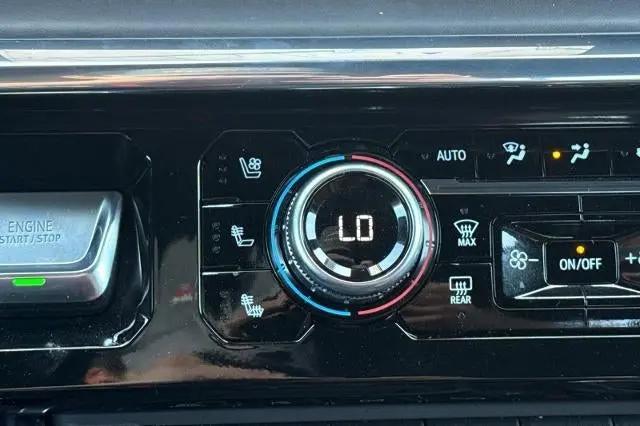 2024 GMC Sierra 3500HD 4WD Crew Cab Long Bed Denali Ultimate