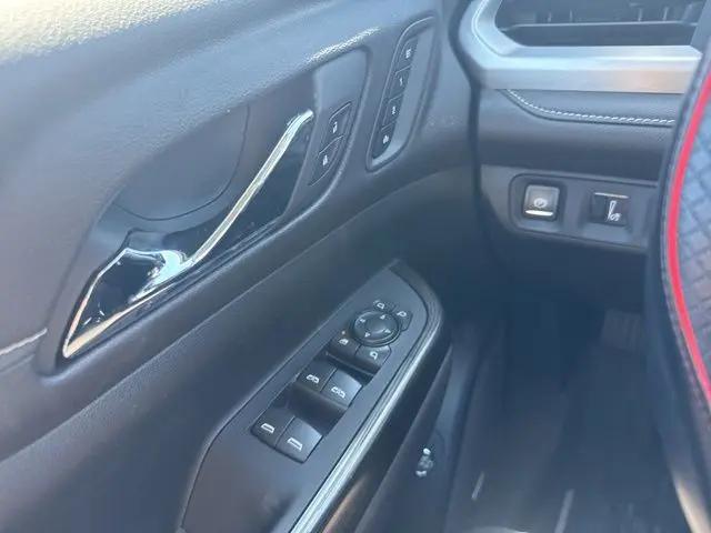 2023 GMC Acadia AWD SLT