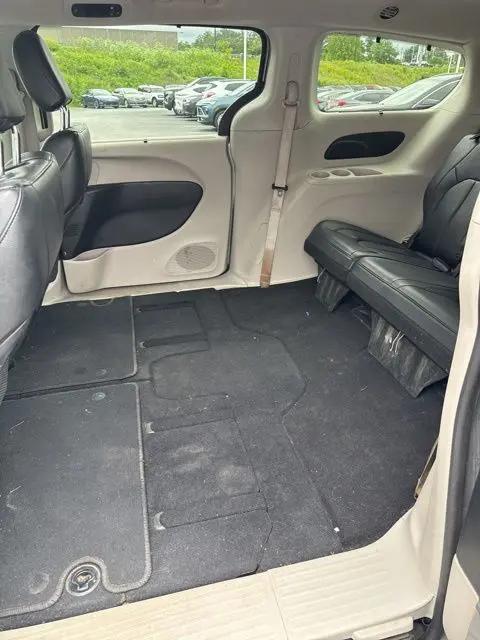 2020 Chrysler Pacifica Touring L