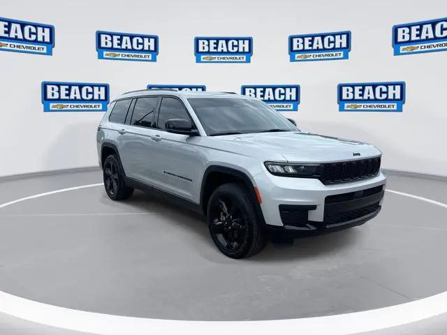2023 Jeep Grand Cherokee L Altitude 4x4