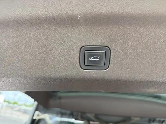 2021 GMC Yukon XL 4WD Denali