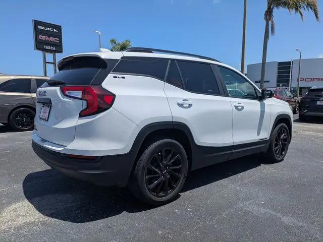 2024 GMC Terrain FWD SLE