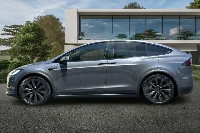 2022 Tesla Model X Dual Motor All-Wheel Drive