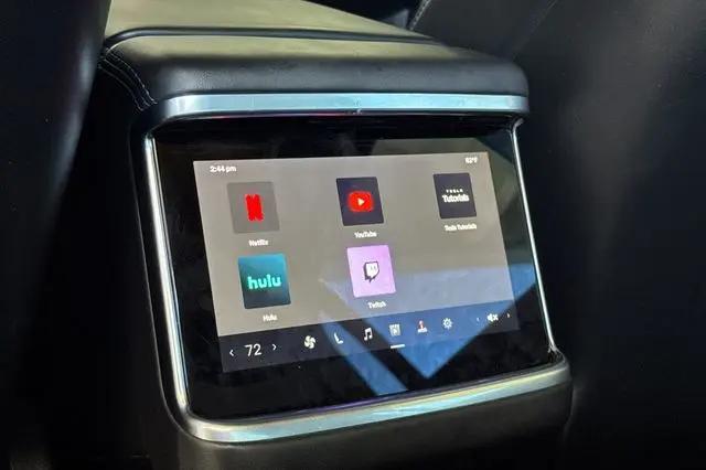 2022 Tesla Model X Dual Motor All-Wheel Drive