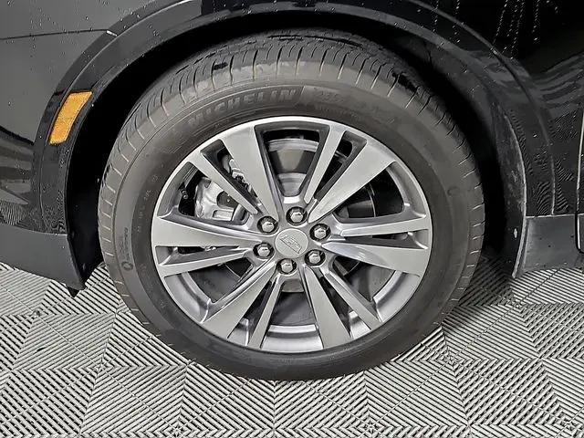 2025 Cadillac XT5 FWD Premium Luxury