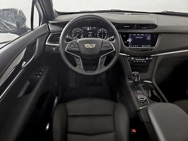 2025 Cadillac XT5 FWD Premium Luxury