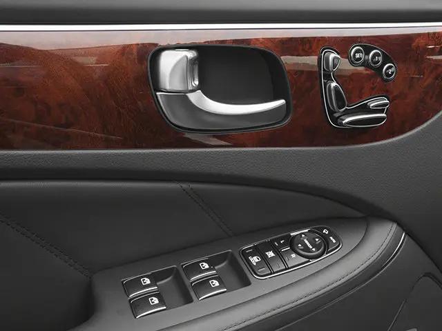 2014 Hyundai Equus Signature