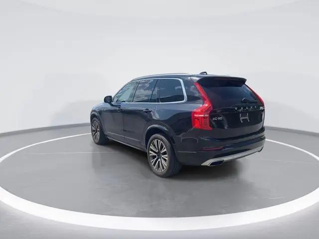 2020 Volvo XC90 T5 Momentum 7 Passenger