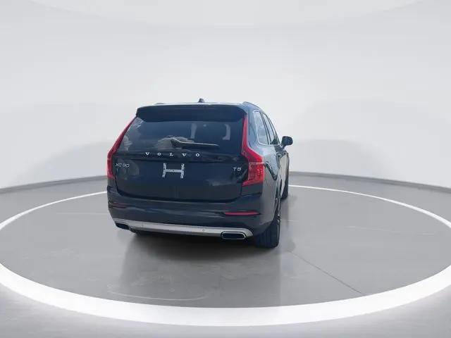2020 Volvo XC90 T5 Momentum 7 Passenger