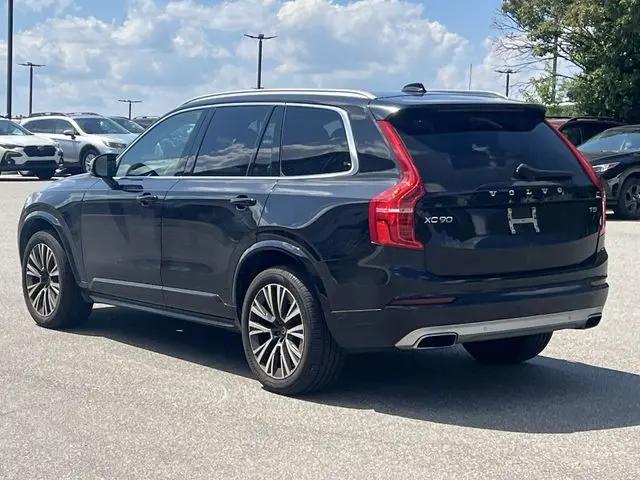 2020 Volvo XC90 T5 Momentum 7 Passenger