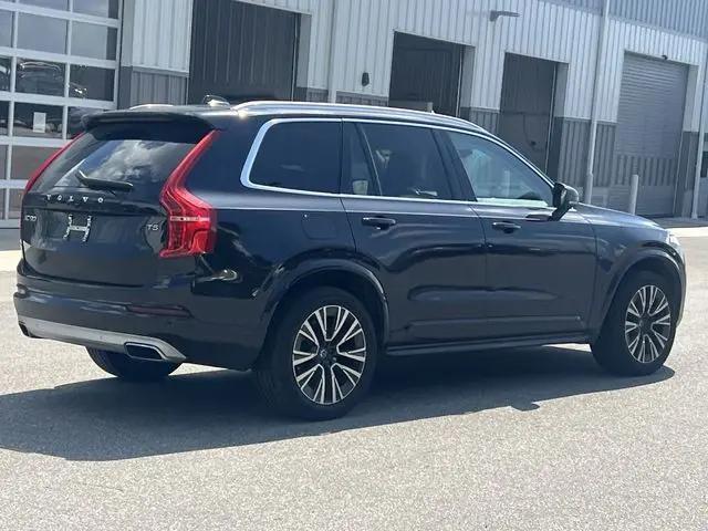 2020 Volvo XC90 T5 Momentum 7 Passenger