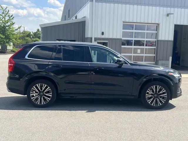 2020 Volvo XC90 T5 Momentum 7 Passenger