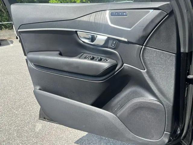 2020 Volvo XC90 T5 Momentum 7 Passenger