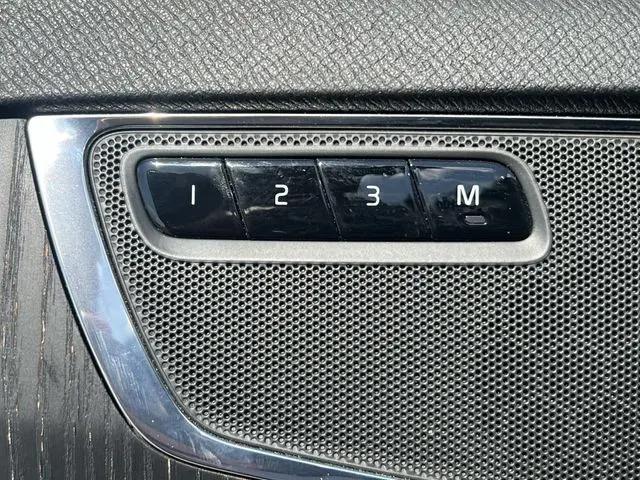 2020 Volvo XC90 T5 Momentum 7 Passenger