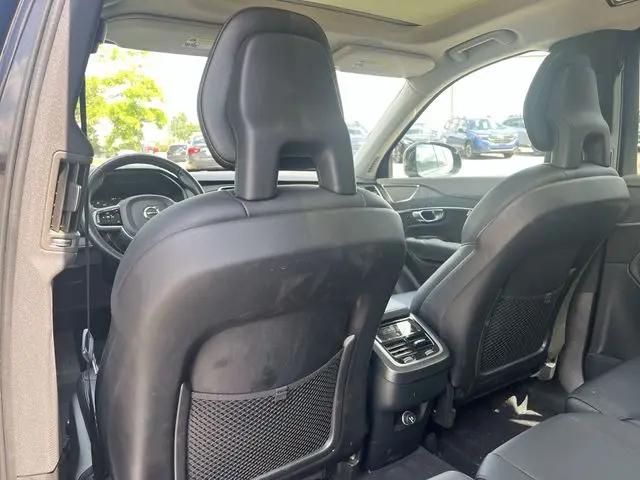 2020 Volvo XC90 T5 Momentum 7 Passenger