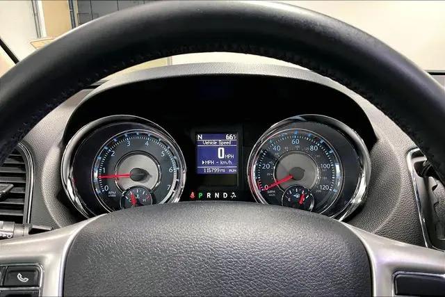 2016 Chrysler Town & Country Touring