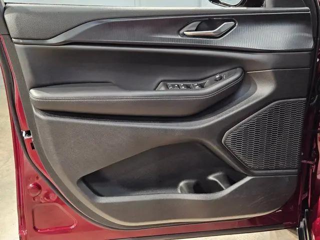2025 Jeep Grand Cherokee L Altitude X 4x4