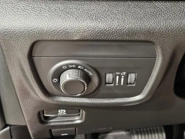 2025 Jeep Grand Cherokee L Altitude X 4x4