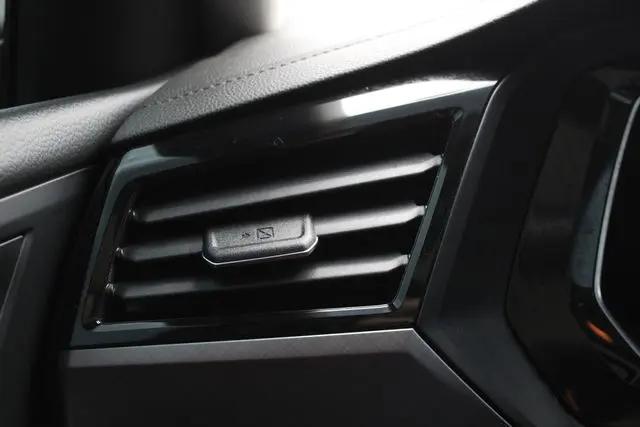 2022 Volkswagen Jetta 1.5T SE