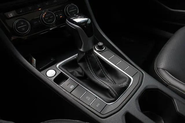 2022 Volkswagen Jetta 1.5T SE