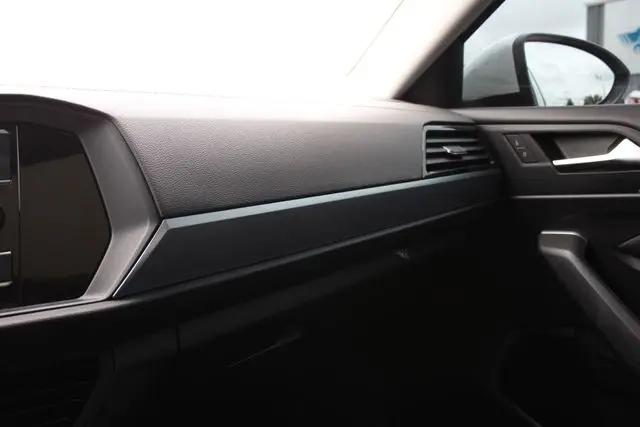 2022 Volkswagen Jetta 1.5T SE