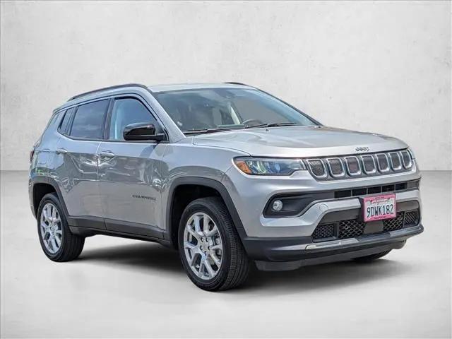 2022 Jeep Compass Latitude Lux 4x4
