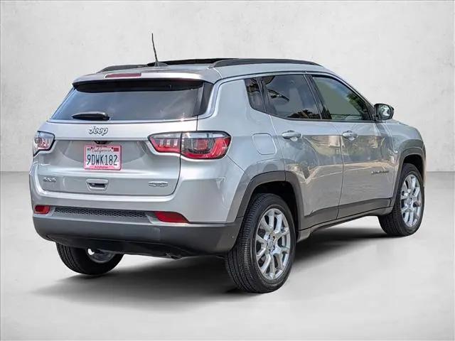 2022 Jeep Compass Latitude Lux 4x4