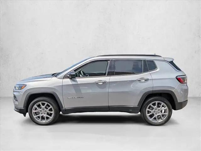 2022 Jeep Compass Latitude Lux 4x4
