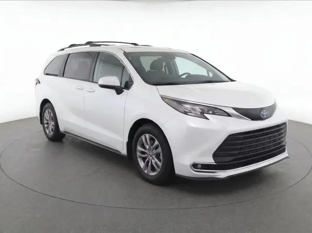 2022 Toyota Sienna XLE for sale in Memphis, TN