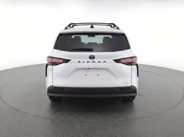 2022 Toyota Sienna XLE