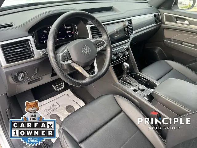 2023 Volkswagen Atlas Cross Sport 3.6L V6 SEL R-Line Black